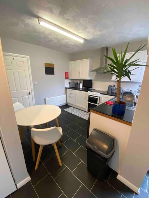 Seaside 2 Bed Townhouse, Near Cleethorpes Station Exterior foto
