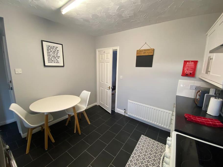 Seaside 2 Bed Townhouse, Near Cleethorpes Station Exterior foto